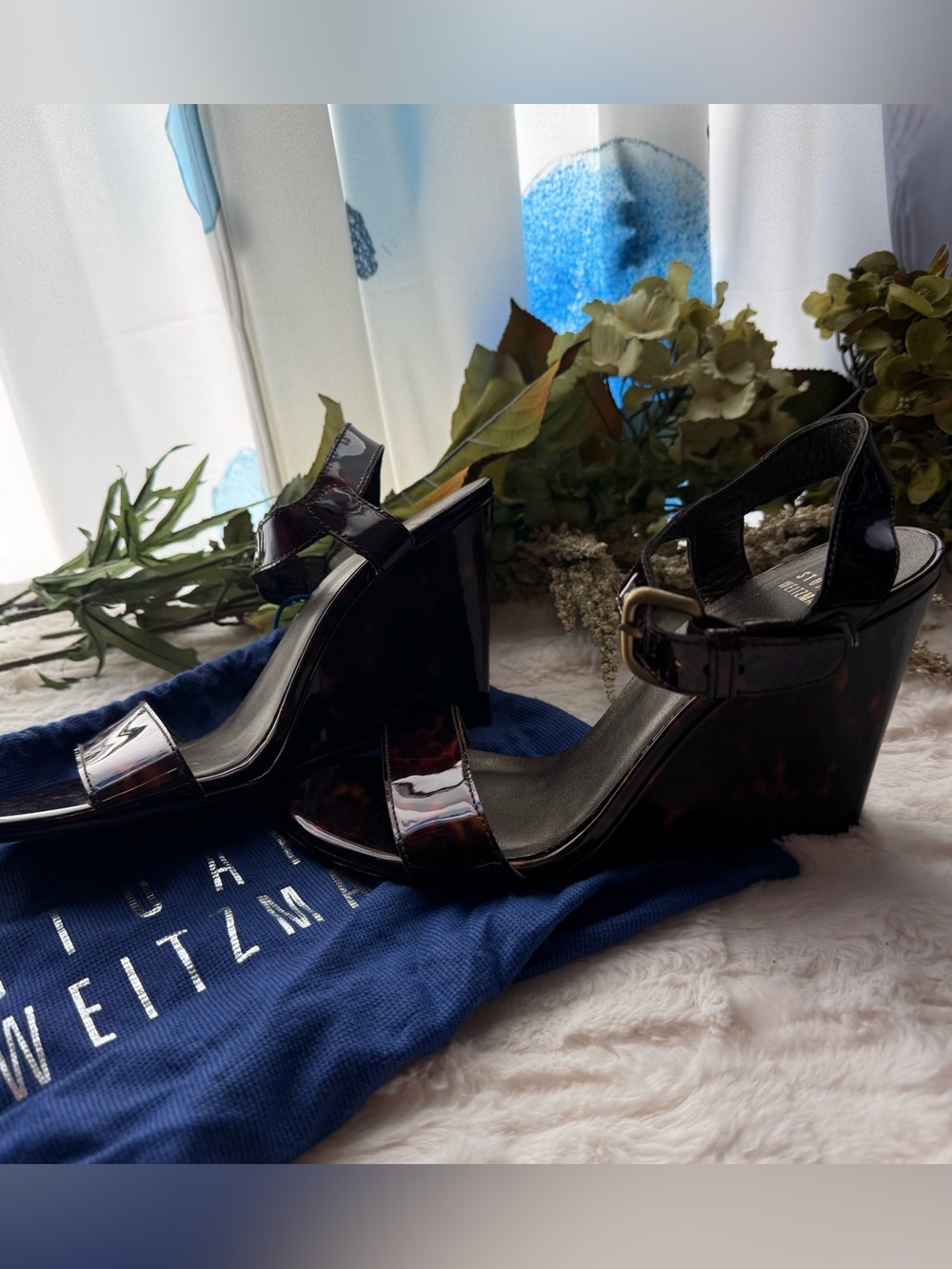 Stuart Weitzman Vintage Tortoise Patent Leather Wedge Sandals | Made in Spain